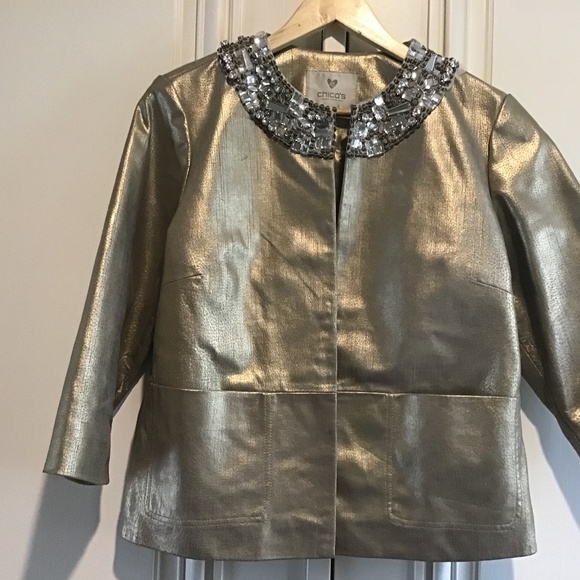 Sleeveless Coat CC in Gold